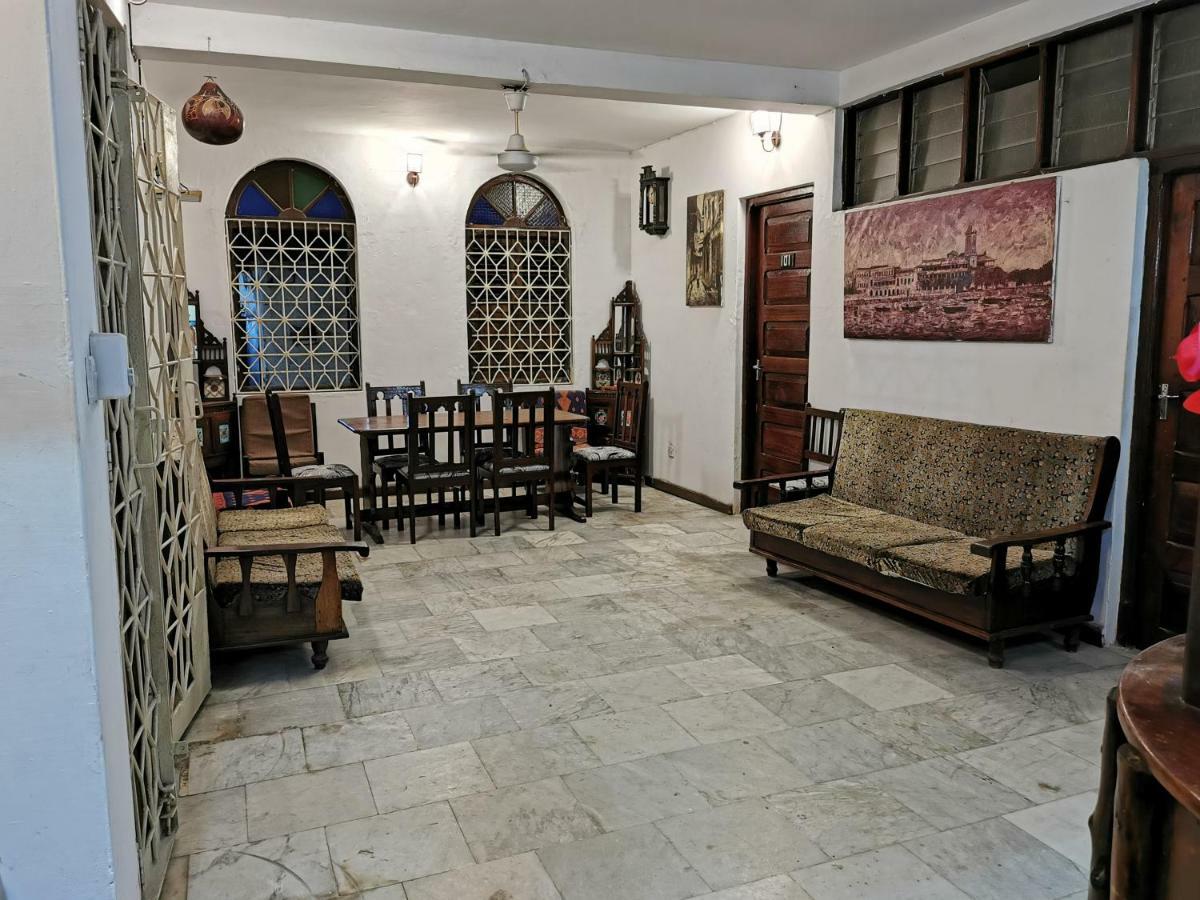 Crown Hotel Zanzibar Eksteriør bilde