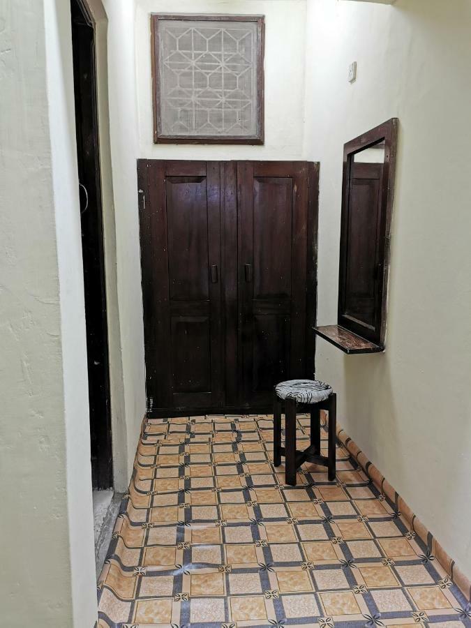 Crown Hotel Zanzibar Eksteriør bilde