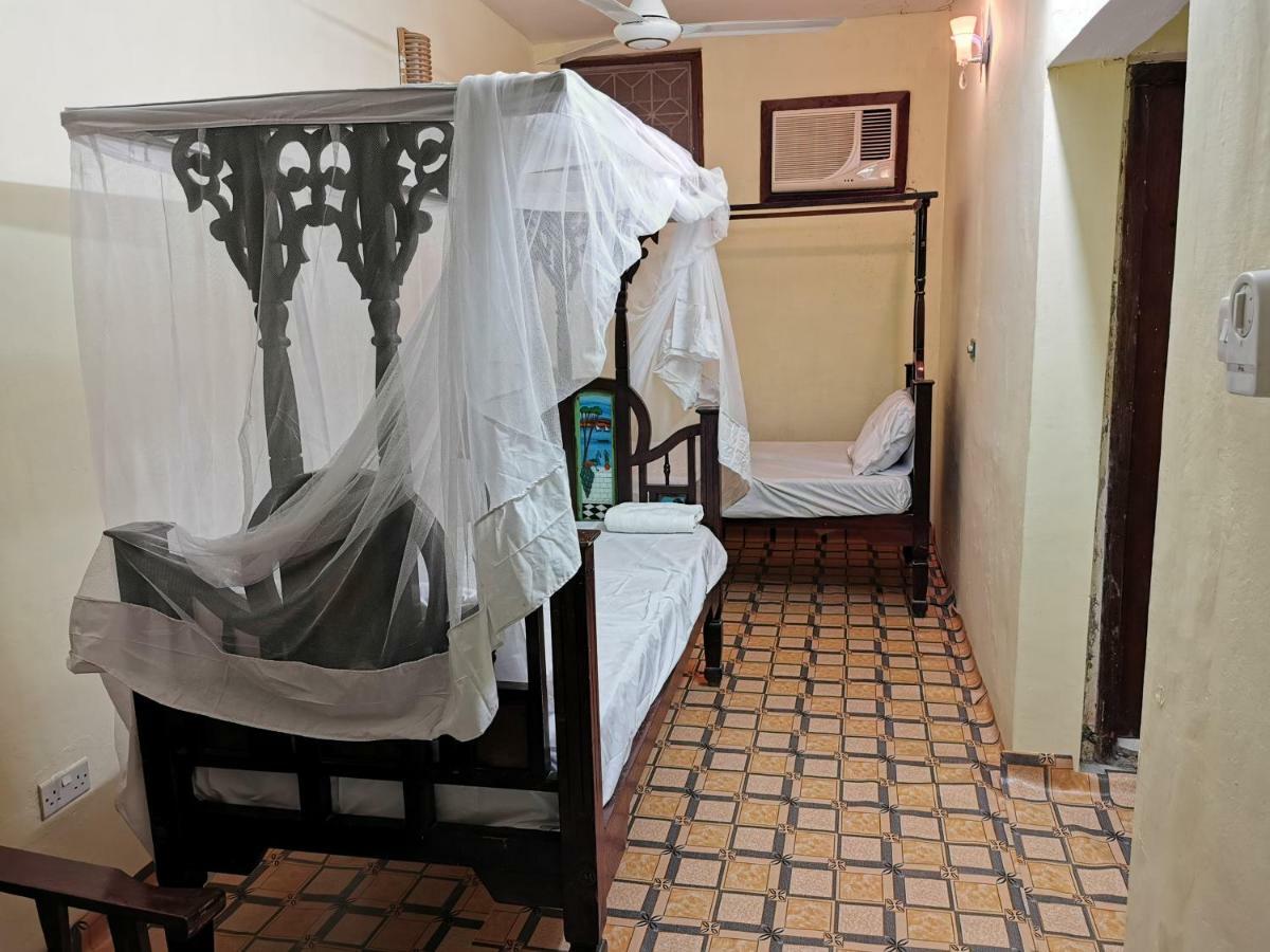 Crown Hotel Zanzibar Eksteriør bilde